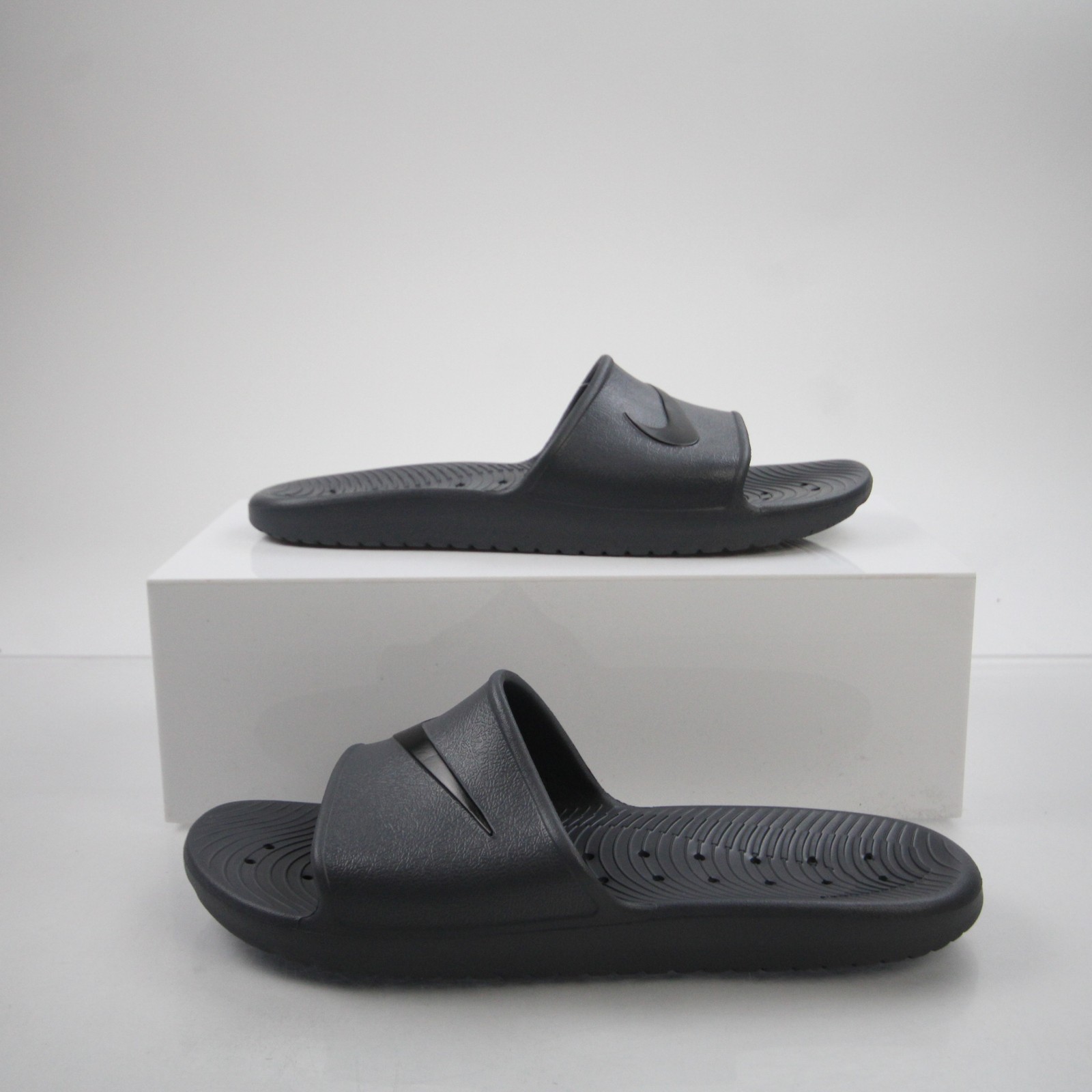 Nike Sandals & Flip Flops Men's Dark Gray New without Box