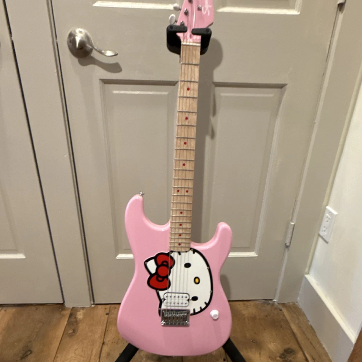 Preços baixos em Guitarra Fender Hello Kitty | eBay