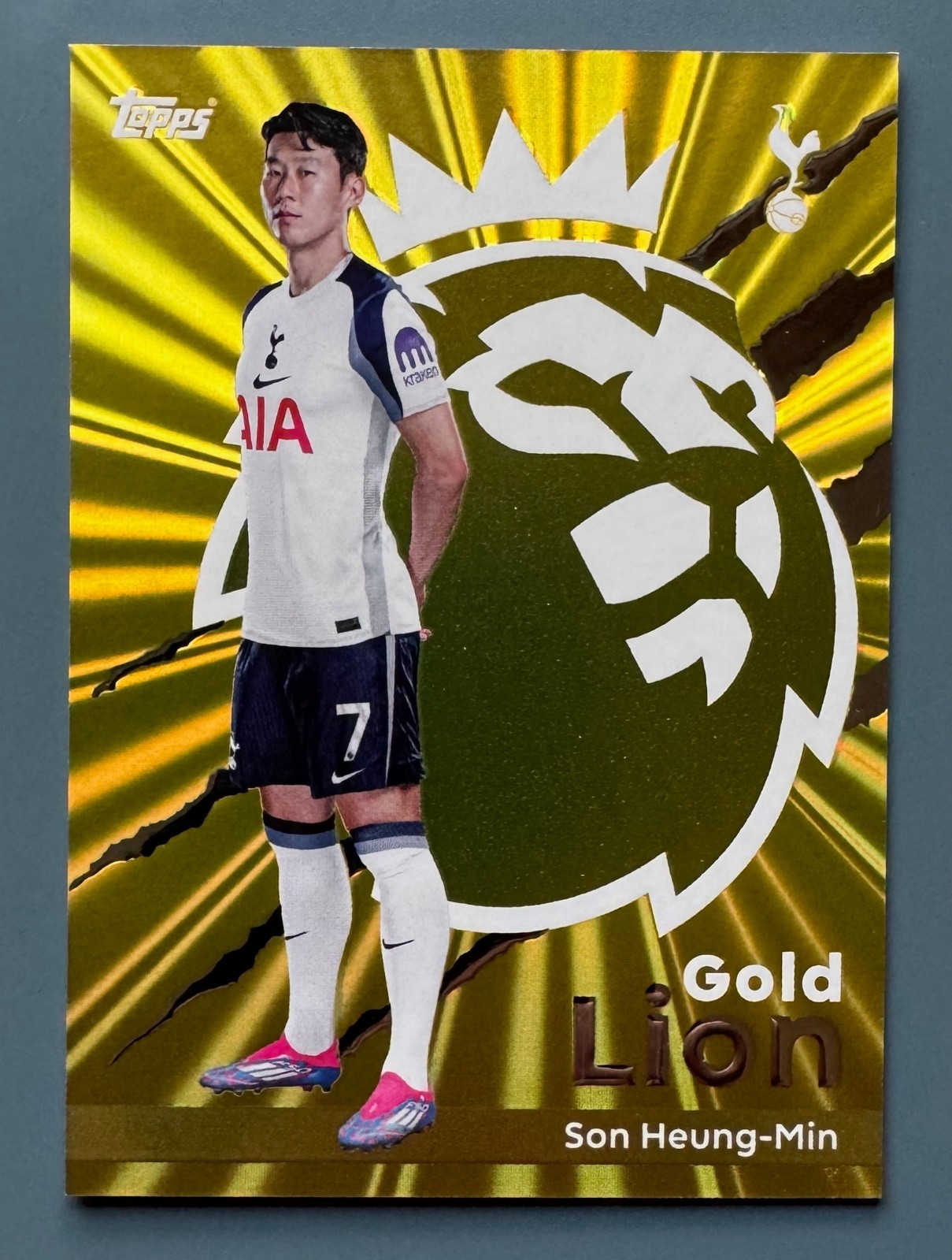 Son Heung-Min #GL16 (Soccer Cards 2025 Topps Premier League Gold Lion) — is it worth grading?