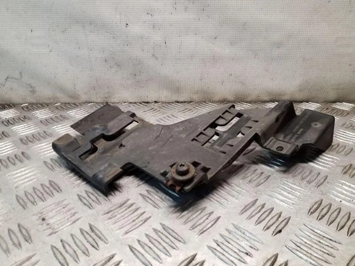 AUDI Q5 8R Scheinwerferhalter links 1010717075 2.00 Diesel 2012 32149156