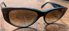 Ray-Ban RB4152 Vintage Sunglasses Cat Eye Vagabond