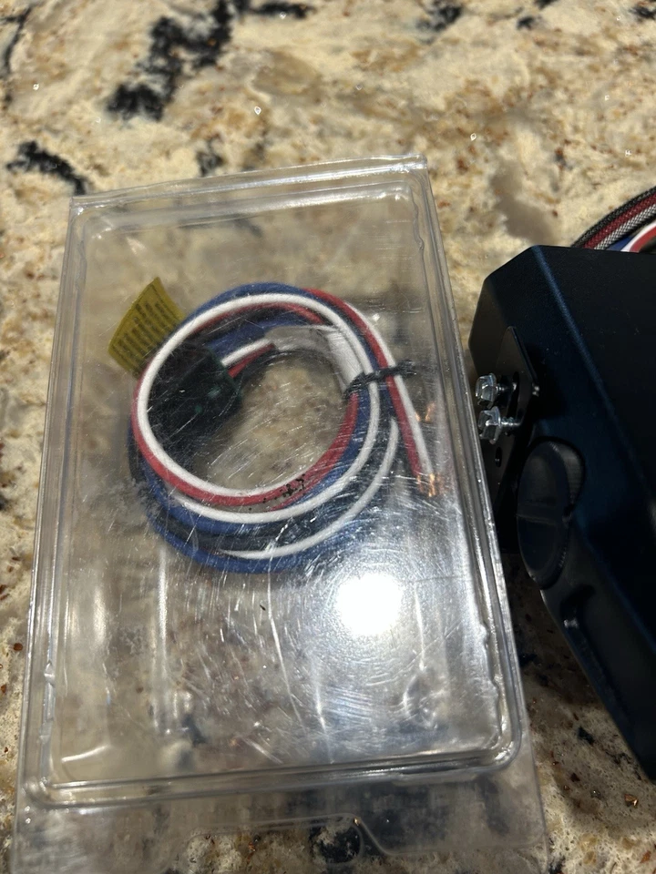 Tekonsha Voyager Electric Trailer Brake Control 16 GMC With3016-p Wiring Harnes  - Image 4 of 4