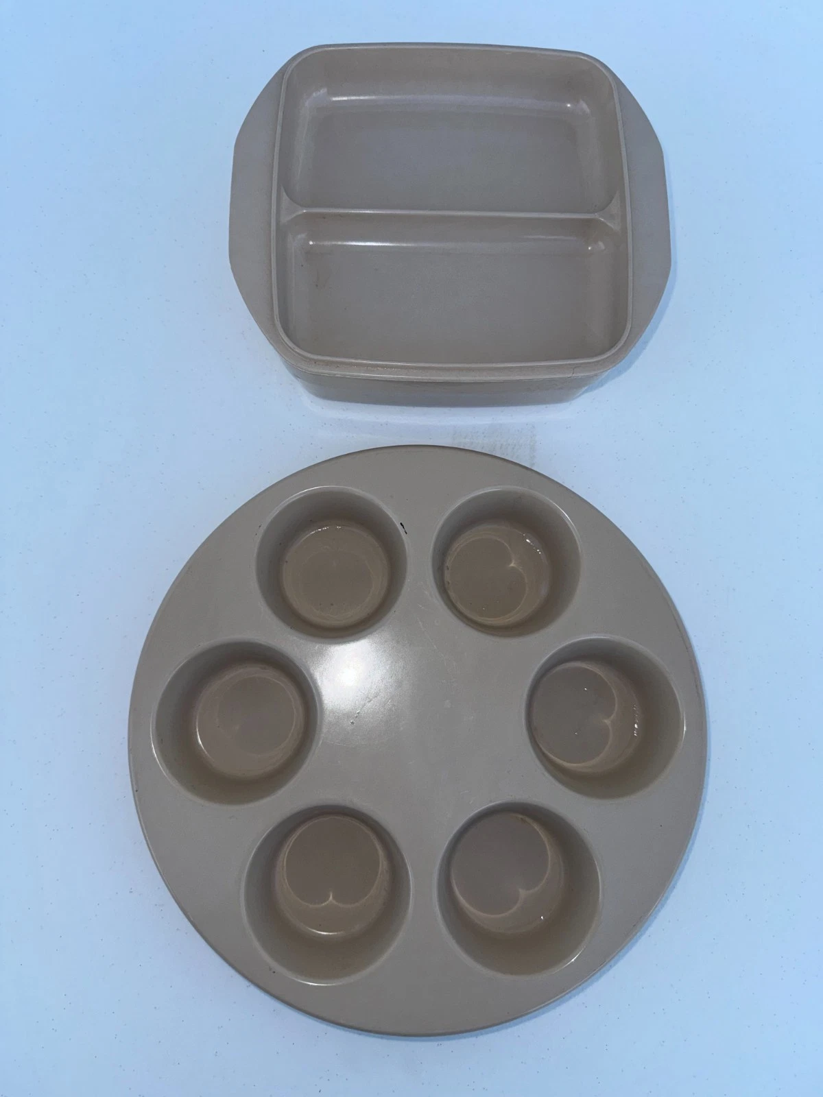 Vintage Anchor Hocking Microwave Cookware Lot Divided Dish & Muffin Pan set of 2