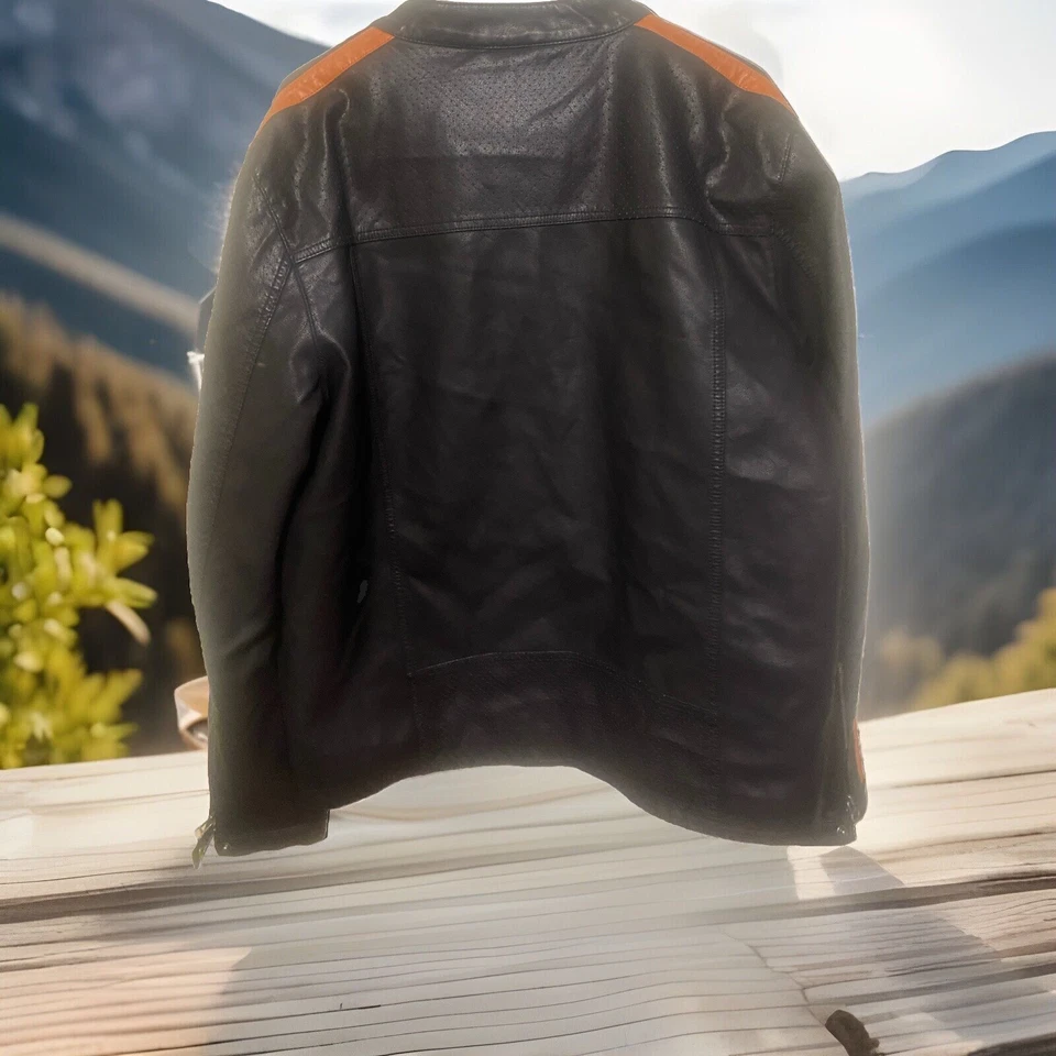 Wilson’s Cycle Vegan Faux Leather Riding jacket Size L - Image 2 of 4