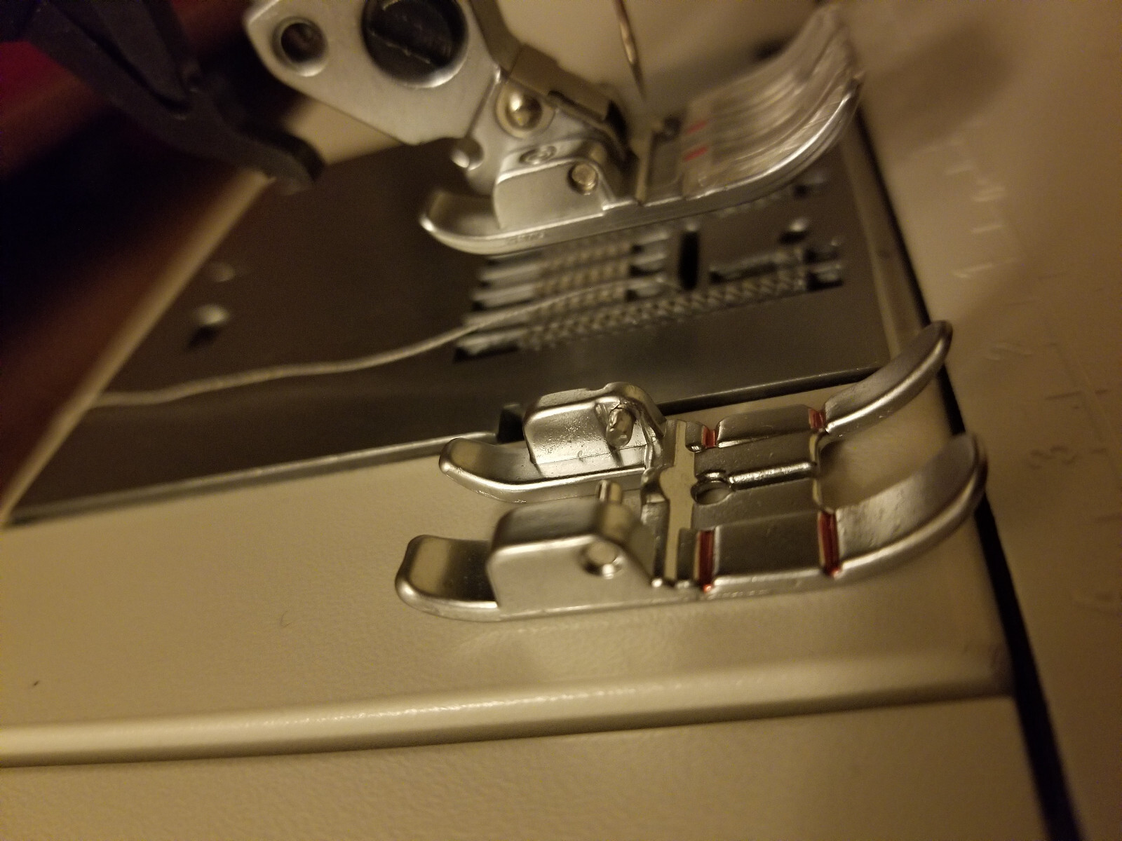 PFAFF Creative 2140 Sewing Machine w/Embroidery Package, Disks