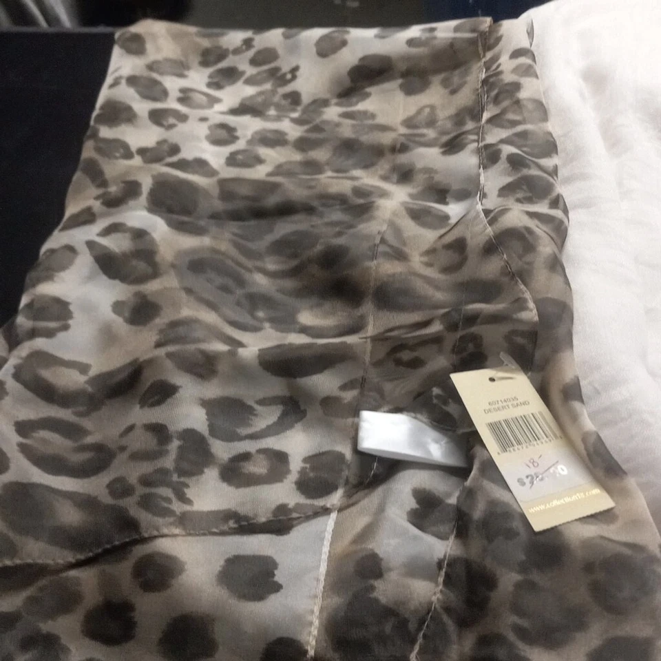 2 New With Tags Collectioneighteen scarfs - Изображение 2 из 4