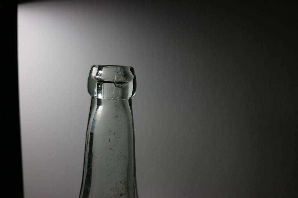 ULTRA RARE Mrs A. REMMLINGER Iron Mountain Mich clear blob top soda bottle NICE eBay