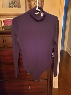 Express Fitted turtleneck Bodysuit M