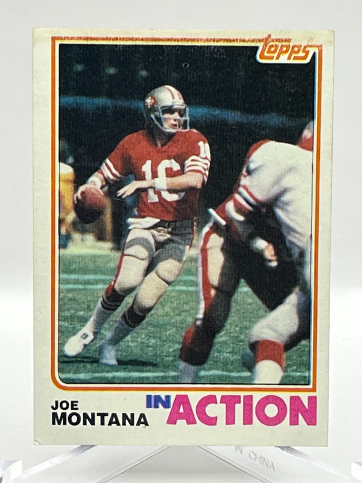 1982 Topps Football In Action Card #489 Joe Montana San Francisco 49ers