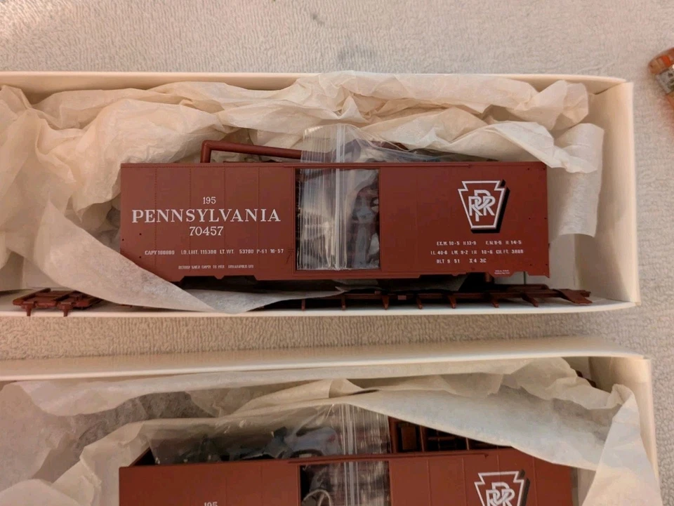 Branchline Trains HO Two Pennsylvania RR 40' AAR Boxcars NIB - Image 3 of 4