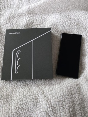 Samsung Galaxy Z Fold 7 - 1 TB - Jetblack (Unlocked)