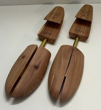 Houndsbay Cedar Shoe Tree Size Medium Stretcher Pair