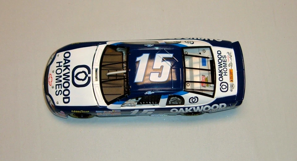 Action Ken Schrader 2 Car Lot - 1998 & 1999 Monte Carlo NASCAR Diecast Cars - Image 4 of 4