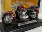 1:18 Kawasaki Vulcan 1500 Classic 2002 Welly Legendary bikes Diecast Motorcycle
