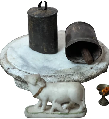 VINTAGE INDIAN COW BELL AUTHENTIC HAND-FORGED IRON & BRASS RAJASTHAN 1940s/50s. - Image 1 of 4