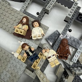 LEGO Star Wars: X-Wing Starfighter (9493) & Other Star Wars Sets MIXIED LOT LBS