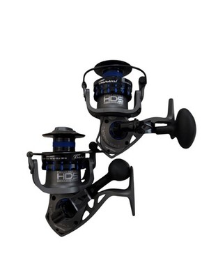 2 LOT Tsunami Barrier II Spinning Reel 6000