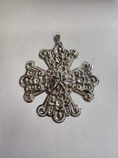 Vintage 1974 Reed & Barton Christmas Cross Sterling Silver Ornament Pendant