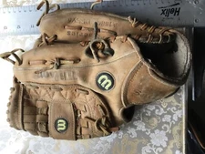 Wilson DFS Series A1580 DFSY5 Glove Used