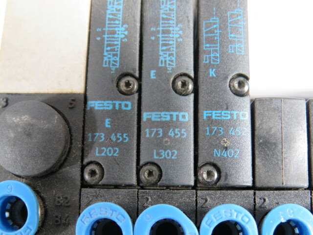 Bloc De Vauts Festo CPA10-VI D'occasion - Comprend 8 Vauts - Pour Automatisme Pneumatique