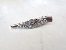 Small silver tone metal filigree alligator hair claw clip clamp fine hair