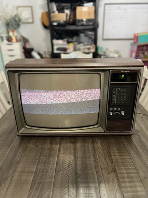 Vintage 1983 Zenith 19in CRT TV TUBE Retro Gaming Model SZ1927W