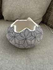 Acoma Pueblo Native Pottery - Monroe V Victor...