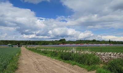 Foto 6x4 Parkhill Solarpark Waulkmills Ein Jungfernzug auf dem Weg von A c2017