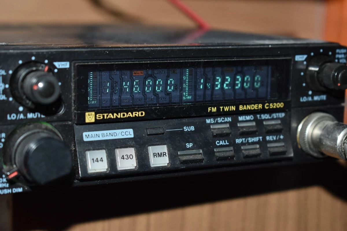 STANDARD C520 TWIN BANDER 144/430MHZ STANDARD C5700 ツインバンド