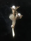 Vintage  Flower BROOCH Pin Damascene Enamel Faux Pearl Costume Jewelry