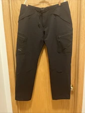 Arcteryx Soft Shell Pants Xxl Men’s Cinchable At Ankle 4 Zipped Pockets Size 40