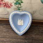 Blue Stamped WEDGWOOD Jasperware Vintage Heart Plate — photo 2