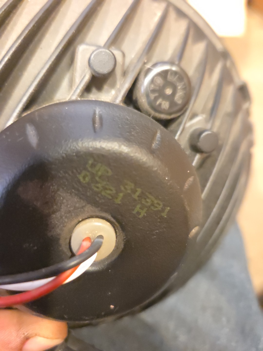 Pair 7" LED Headlight Bulb High Power Chrome Dual Function United Pacific 31391