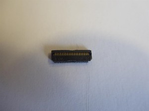 Apple  Macbook Pro  A1708 Tastatur Anschluss aus Board Macbook Pro  820-00840