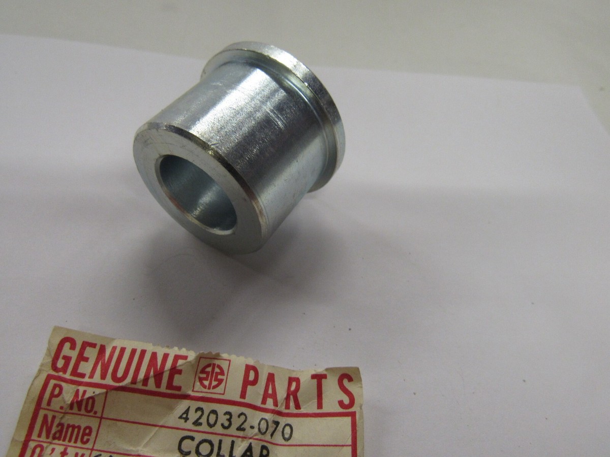 の 42032-005 NOS Kawasaki Rear Left Wheel Collar Hub Spacer