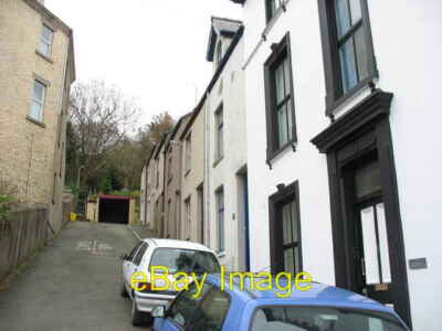 Photo 6x4 Rowland Street a steep cul-de-sac off St David's Road Caernarf c2006