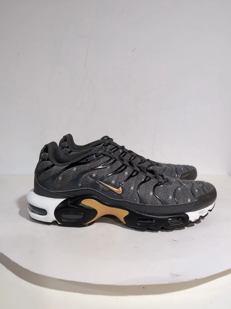Air max 18 grey black gold clearance