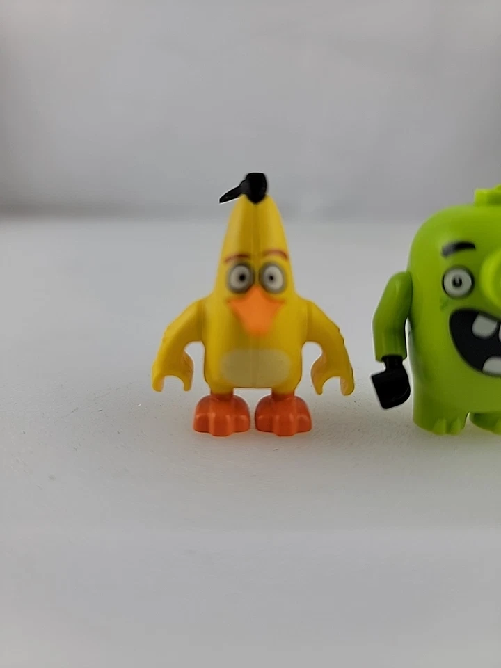 Lego The Angry Birds filme pássaro mandril amarelo e porquinho verde  - Imagem 2 de 4