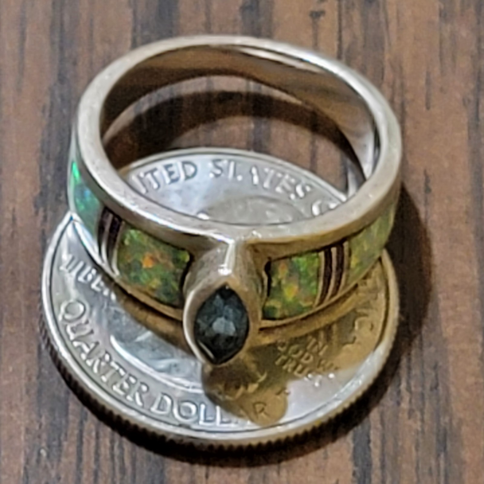 Rare sterling silver ring featuring opal inlay an… - image 2