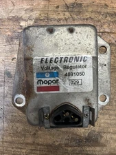 Chrysler Dodge Plymouth 1970-1987 NOS OEM Mopar 12V Voltage Regulator 4091050