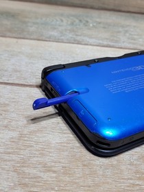Nintendo 3DS XL Handheld Console Blue SPR-001 NTSC w/ OEM Charger & Stylus