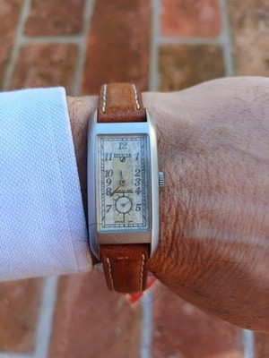 Invicta Quartz Curvex Banana Uhr Vintage 
