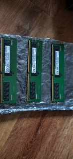 3x Samsung M393A2K43DB3 CWE 16GB DDR4 3200 = 48 GB Server RAM RDIMM