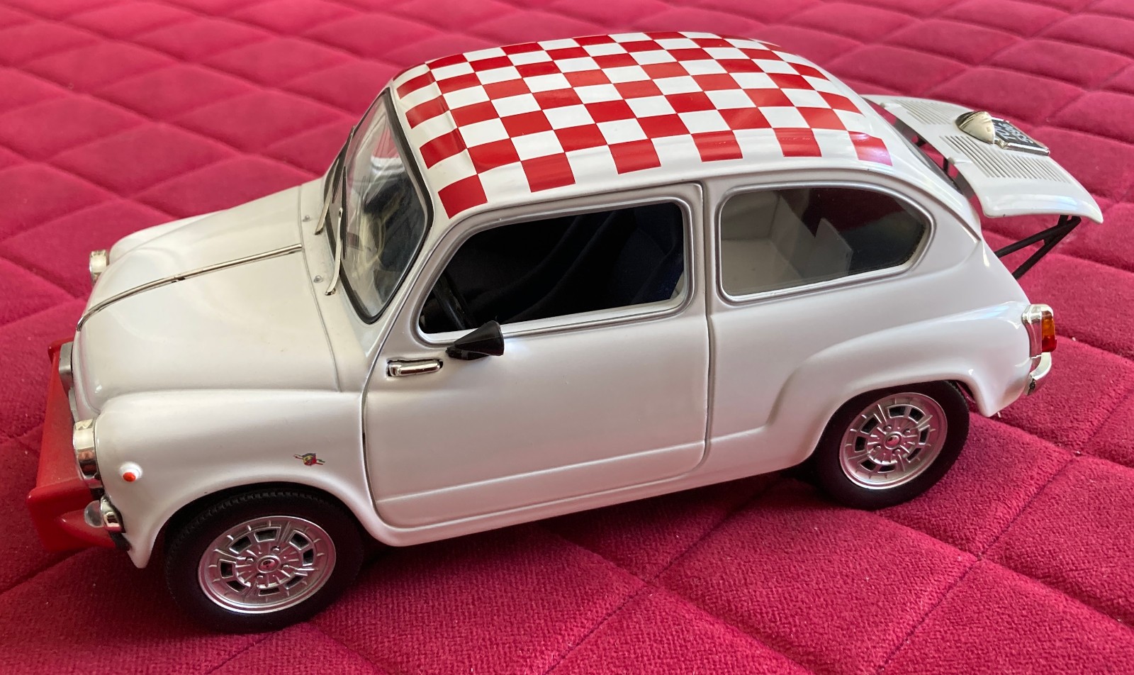 Fiat Abarth 850 TC 1961 - Solido 1/18