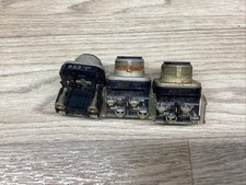 LOT OF 3 - ALLEN BRADLEY MOMENTARY PUSHBUTTON 800T-A2 SER. B 818F130 CO