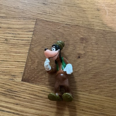 vintage walt disney goofy figure