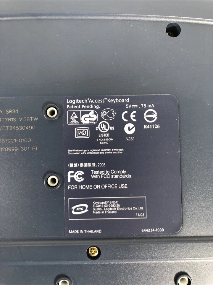 Logitech Access Keyboard (Y-SR34) White Excellent Condition! - Image 2 of 4