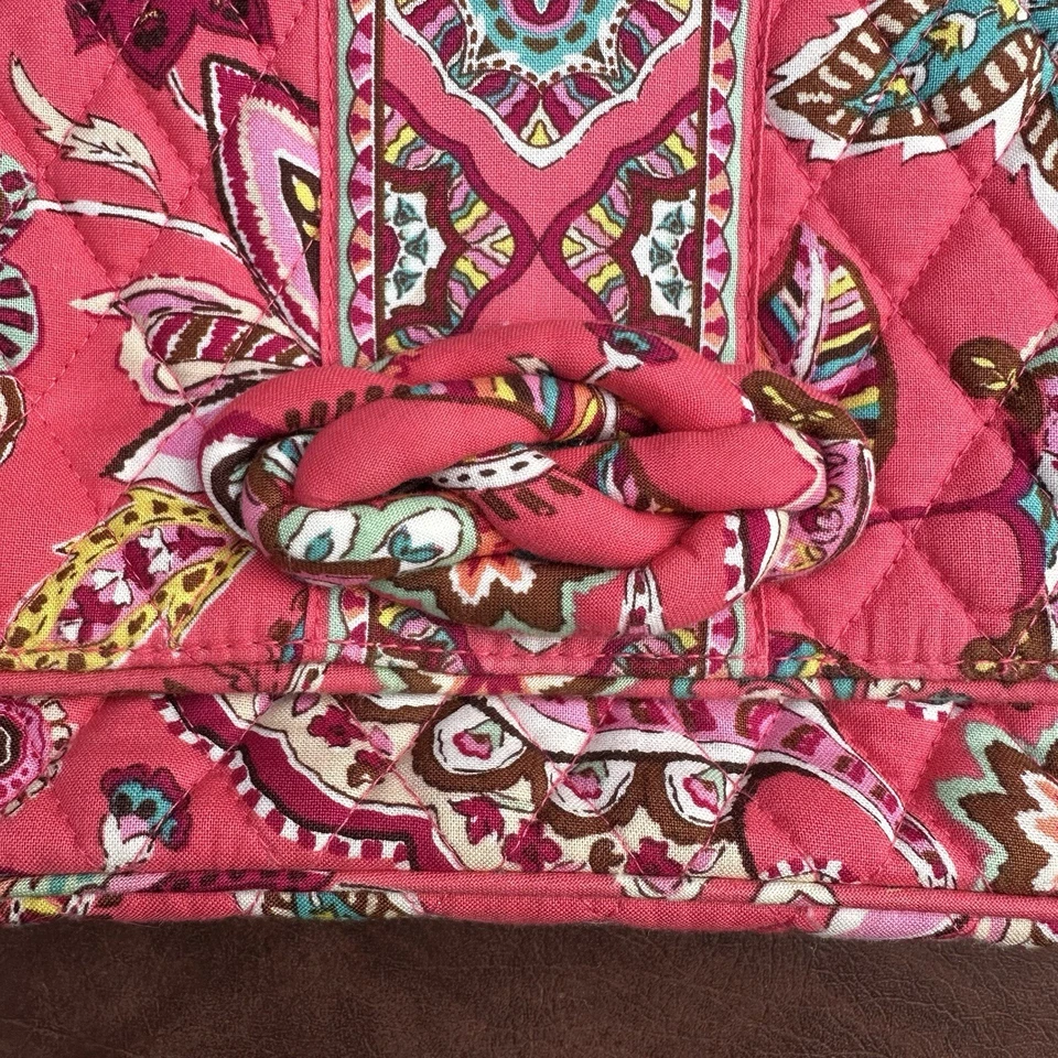 Vera Bradley "Knot Just a Clutch" Shoulder Handbag Purse "Call Me Coral" Retired - Image 2 of 4