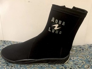 underwater boots