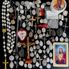 VINTAGE TO NOW RELIGIOUS CATHOLIC ROSARY & MEDAL JUNK DRAWER LOT